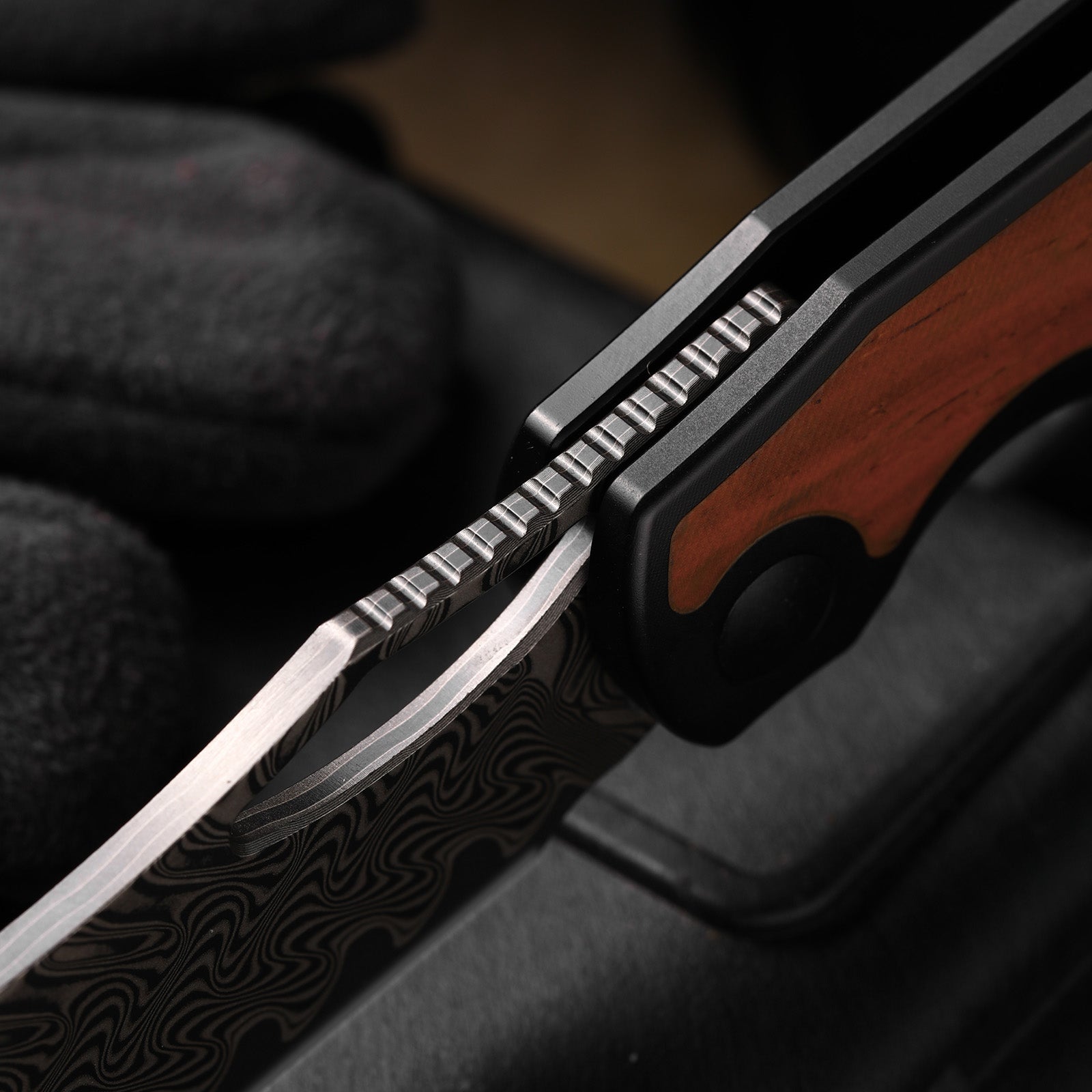 Allure | Balanced Form | Black Acid Damascus | Titanium & Panama Rosewood | KizerB™ 4763LDA3