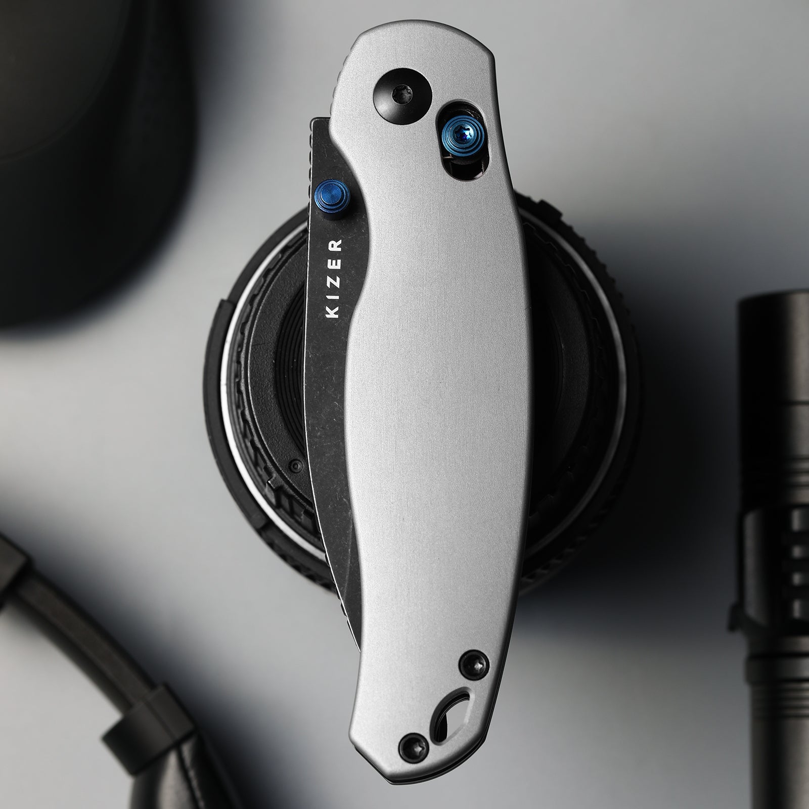 Phoca CD | Kizer Clutch Lock™ | 14C28N | Norplex UltreX™ Micarta | KizerV™ 3781CDA1