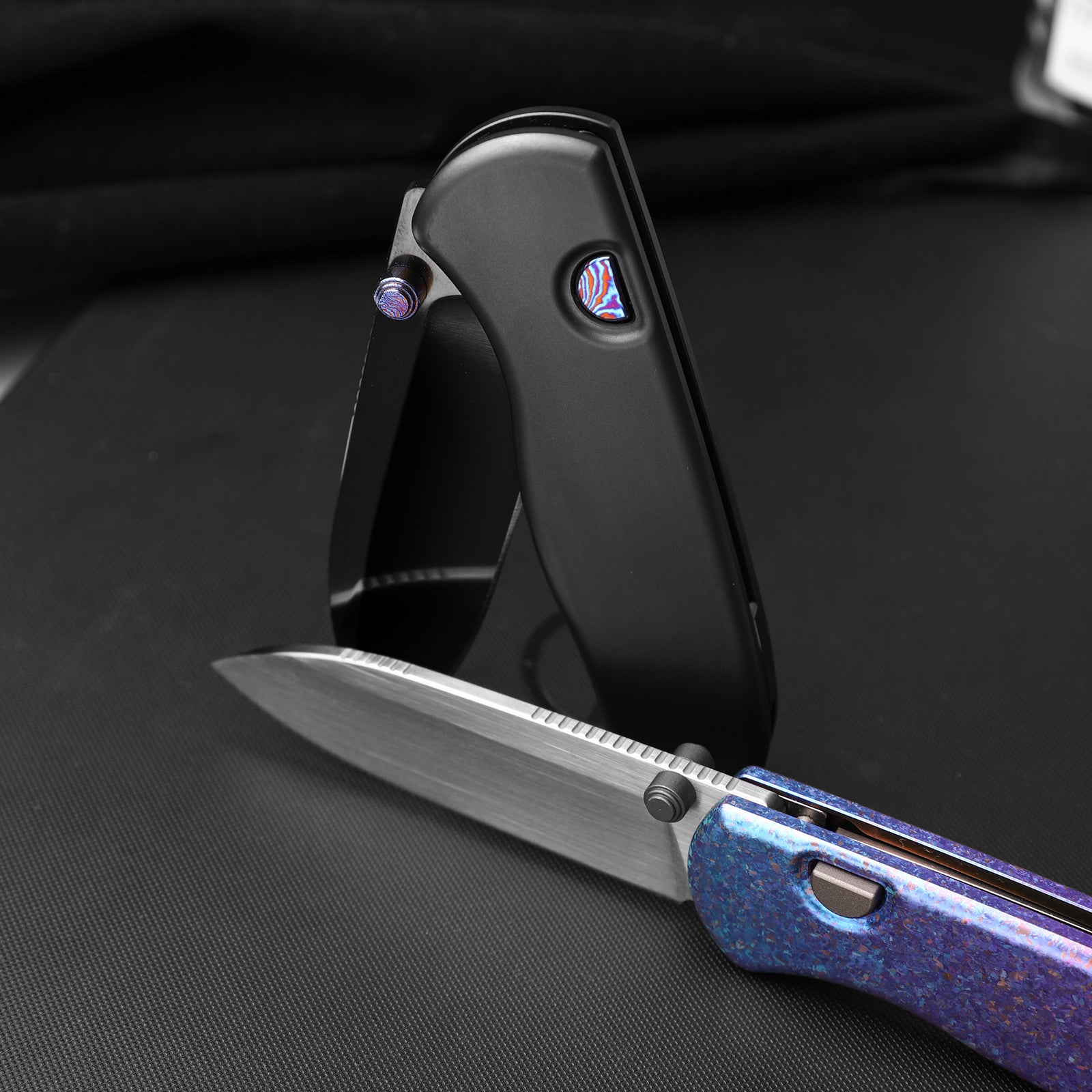 Drop Bear® Zero | Kizer Button Liner Lock™ | Elmax + Hand-Brushed + Hollow Grind | Crystallized Titanium | KizerB™ 3619BDA5